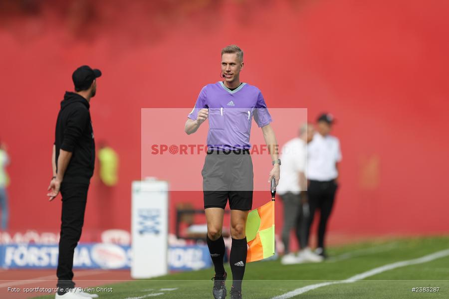 Sachs Stadion, Schweinfurt, 04.10.2023, sport, action, BFV, Saison 2023/2024, Fussball, 13. Spieltag, Regionalliga Bayern, FWK, FCS, FC Würzburger Kickers, 1. FC Schweinfurt 1905 - Bild-ID: 2383287
