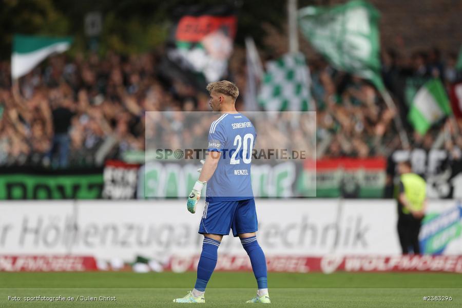 Lukas Wenzel, Sachs Stadion, Schweinfurt, 04.10.2023, sport, action, BFV, Saison 2023/2024, Fussball, 13. Spieltag, Regionalliga Bayern, FWK, FCS, FC Würzburger Kickers, 1. FC Schweinfurt 1905 - Bild-ID: 2383296