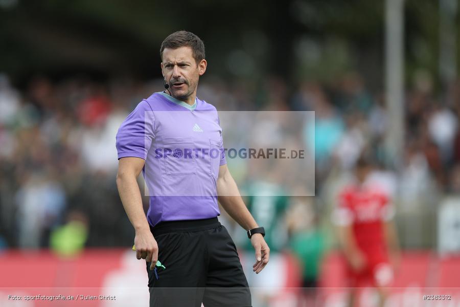 Manuel Steigerwald, Sachs Stadion, Schweinfurt, 04.10.2023, sport, action, BFV, Saison 2023/2024, Fussball, 13. Spieltag, Regionalliga Bayern, FWK, FCS, FC Würzburger Kickers, 1. FC Schweinfurt 1905 - Bild-ID: 2383312