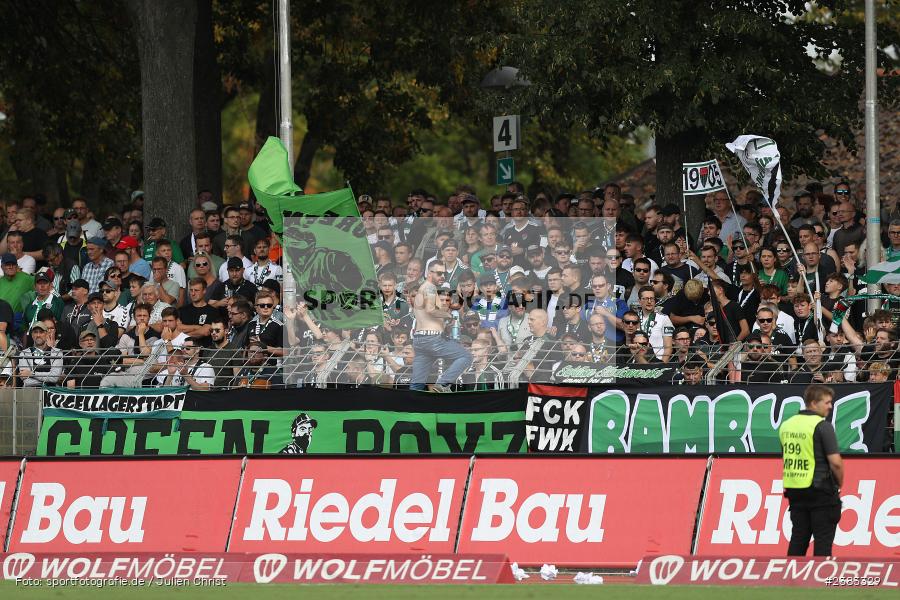 Sachs Stadion, Schweinfurt, 04.10.2023, sport, action, BFV, Saison 2023/2024, Fussball, 13. Spieltag, Regionalliga Bayern, FWK, FCS, FC Würzburger Kickers, 1. FC Schweinfurt 1905 - Bild-ID: 2383329