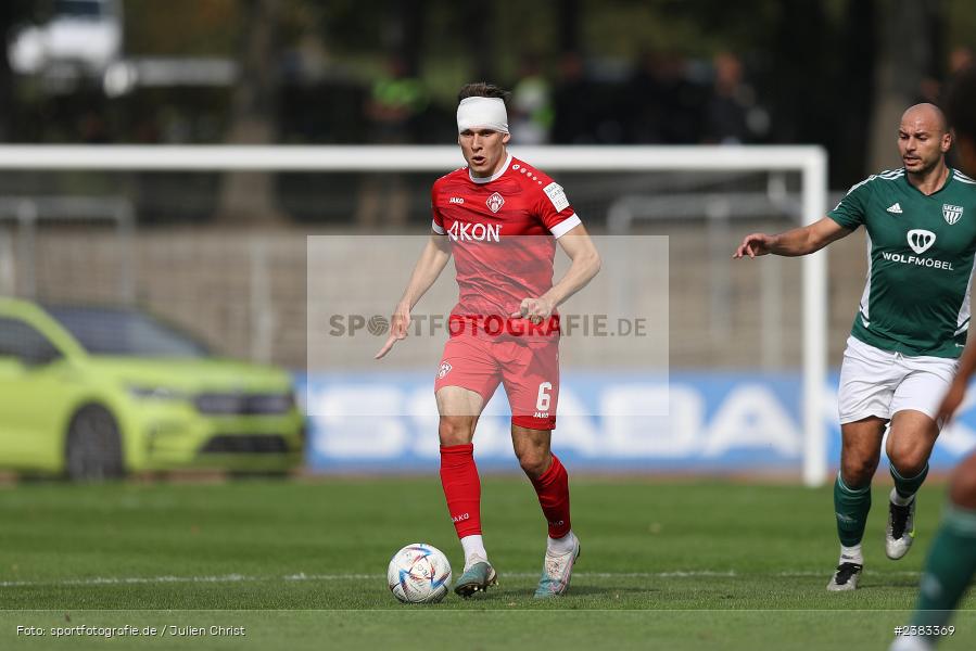 Marius Wegmann, Sachs Stadion, Schweinfurt, 04.10.2023, sport, action, BFV, Saison 2023/2024, Fussball, 13. Spieltag, Regionalliga Bayern, FWK, FCS, FC Würzburger Kickers, 1. FC Schweinfurt 1905 - Bild-ID: 2383369