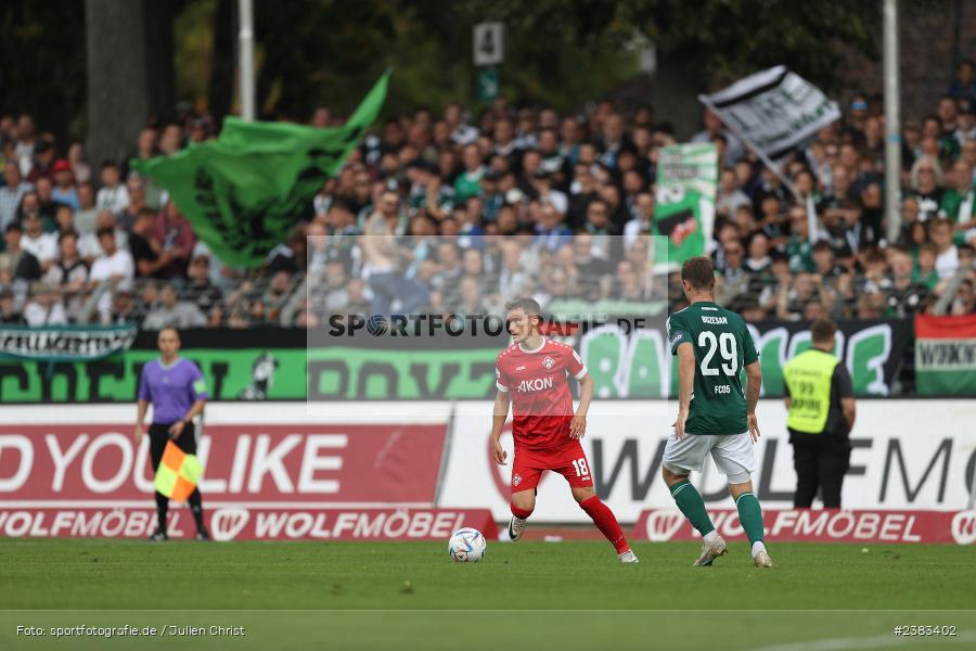 Maximilian Zaiser, Sachs Stadion, Schweinfurt, 04.10.2023, sport, action, BFV, Saison 2023/2024, Fussball, 13. Spieltag, Regionalliga Bayern, FWK, FCS, FC Würzburger Kickers, 1. FC Schweinfurt 1905 - Bild-ID: 2383402