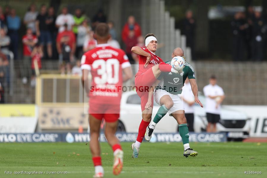 Marius Wegmann, Sachs Stadion, Schweinfurt, 04.10.2023, sport, action, BFV, Saison 2023/2024, Fussball, 13. Spieltag, Regionalliga Bayern, FWK, FCS, FC Würzburger Kickers, 1. FC Schweinfurt 1905 - Bild-ID: 2383406