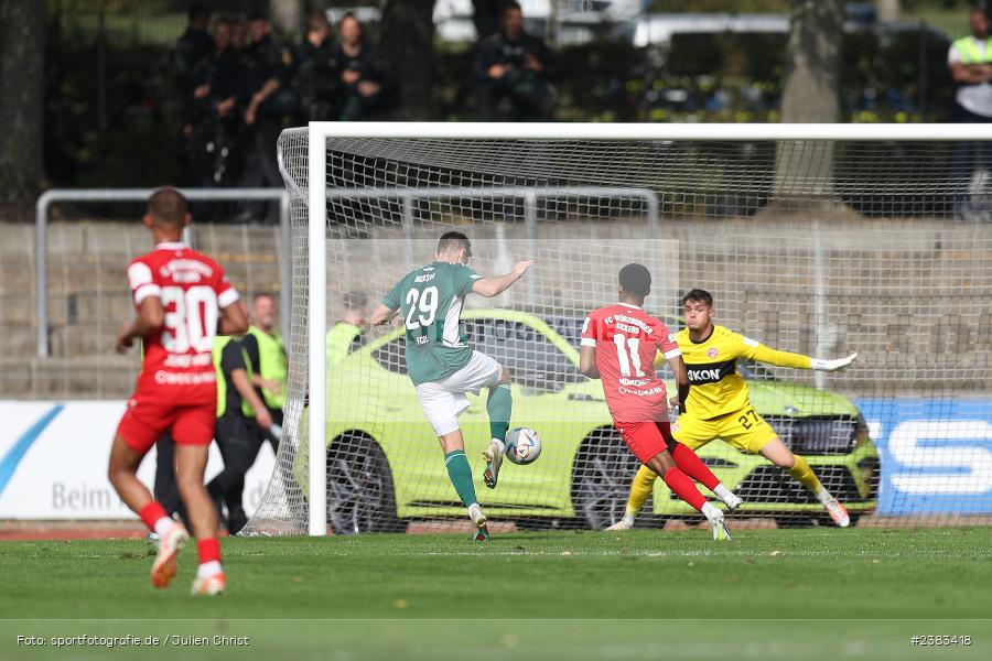 Sachs Stadion, Schweinfurt, 04.10.2023, sport, action, BFV, Saison 2023/2024, Fussball, 13. Spieltag, Regionalliga Bayern, FWK, FCS, FC Würzburger Kickers, 1. FC Schweinfurt 1905 - Bild-ID: 2383418