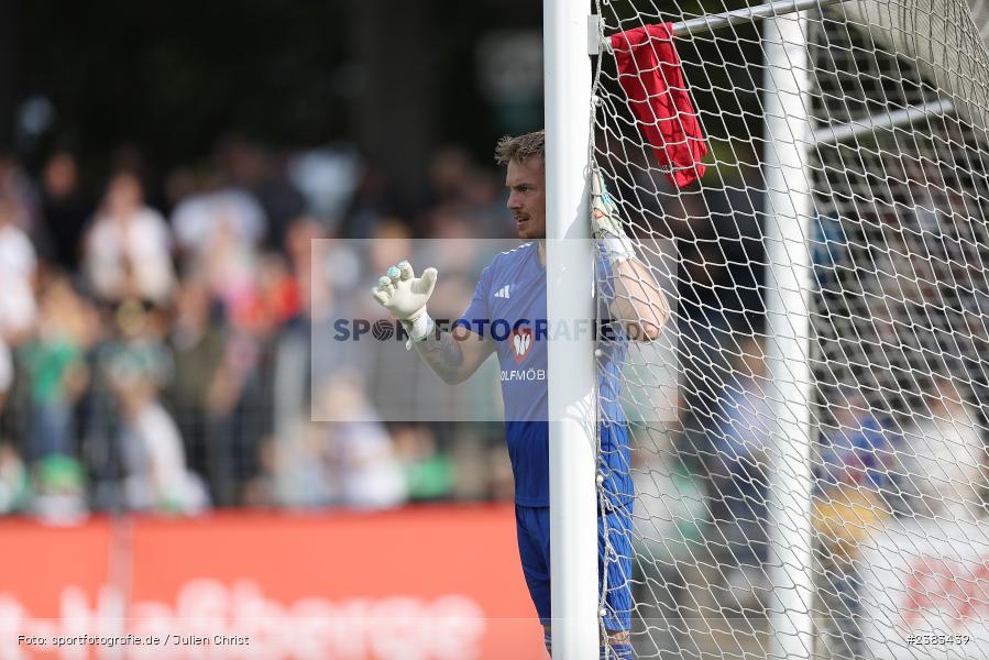 Lukas Wenzel, Sachs Stadion, Schweinfurt, 04.10.2023, sport, action, BFV, Saison 2023/2024, Fussball, 13. Spieltag, Regionalliga Bayern, FWK, FCS, FC Würzburger Kickers, 1. FC Schweinfurt 1905 - Bild-ID: 2383439
