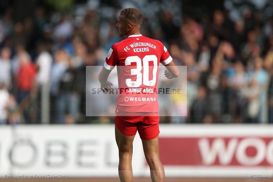 Benyas Solomon Junge-Abiol, Sachs Stadion, Schweinfurt, 04.10.2023, sport, action, BFV, Saison 2023/2024, Fussball, 13. Spieltag, Regionalliga Bayern, FWK, FCS, FC Würzburger Kickers, 1. FC Schweinfurt 1905 - Bild-ID: 2383444