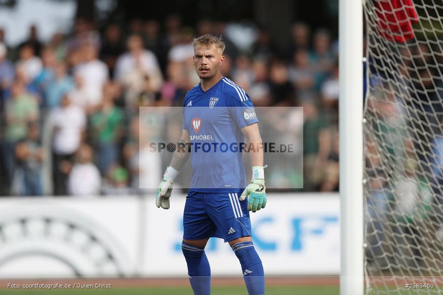 Lukas Wenzel, Sachs Stadion, Schweinfurt, 04.10.2023, sport, action, BFV, Saison 2023/2024, Fussball, 13. Spieltag, Regionalliga Bayern, FWK, FCS, FC Würzburger Kickers, 1. FC Schweinfurt 1905 - Bild-ID: 2383450