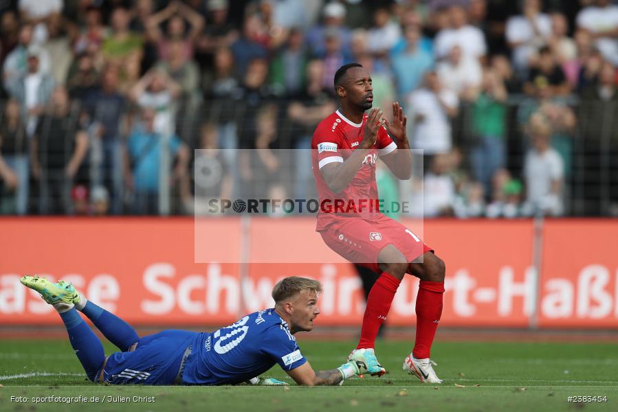 Saliou Sané, Sachs Stadion, Schweinfurt, 04.10.2023, sport, action, BFV, Saison 2023/2024, Fussball, 13. Spieltag, Regionalliga Bayern, FWK, FCS, FC Würzburger Kickers, 1. FC Schweinfurt 1905 - Bild-ID: 2383454