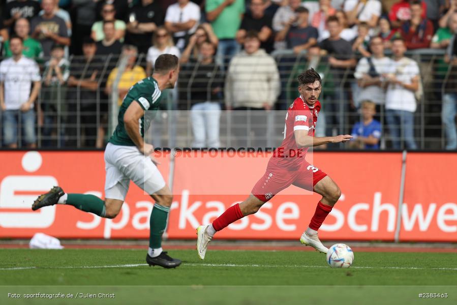Pascal Moll, Sachs Stadion, Schweinfurt, 04.10.2023, sport, action, BFV, Saison 2023/2024, Fussball, 13. Spieltag, Regionalliga Bayern, FWK, FCS, FC Würzburger Kickers, 1. FC Schweinfurt 1905 - Bild-ID: 2383463