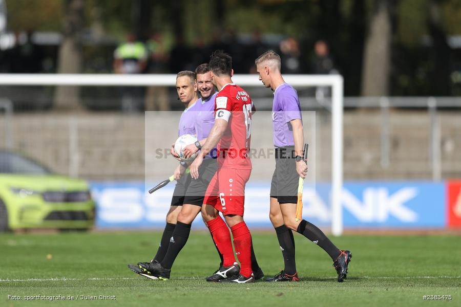 Sachs Stadion, Schweinfurt, 04.10.2023, sport, action, BFV, Saison 2023/2024, Fussball, 13. Spieltag, Regionalliga Bayern, FWK, FCS, FC Würzburger Kickers, 1. FC Schweinfurt 1905 - Bild-ID: 2383475