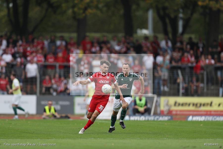 Sachs Stadion, Schweinfurt, 04.10.2023, sport, action, BFV, Saison 2023/2024, Fussball, 13. Spieltag, Regionalliga Bayern, FWK, FCS, FC Würzburger Kickers, 1. FC Schweinfurt 1905 - Bild-ID: 2383490