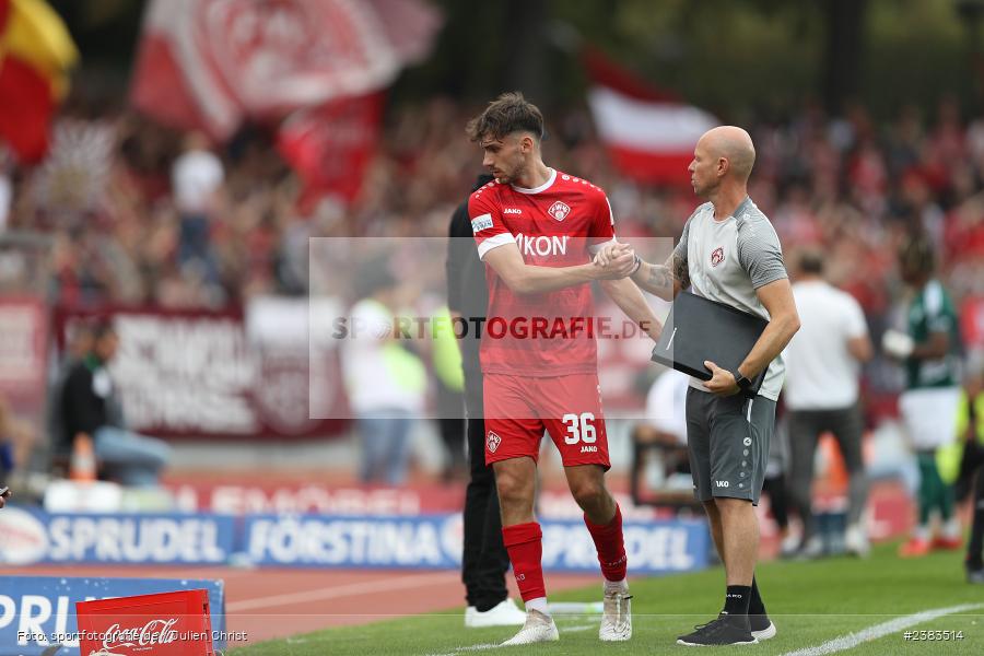 Sachs Stadion, Schweinfurt, 04.10.2023, sport, action, BFV, Saison 2023/2024, Fussball, 13. Spieltag, Regionalliga Bayern, FWK, FCS, FC Würzburger Kickers, 1. FC Schweinfurt 1905 - Bild-ID: 2383514