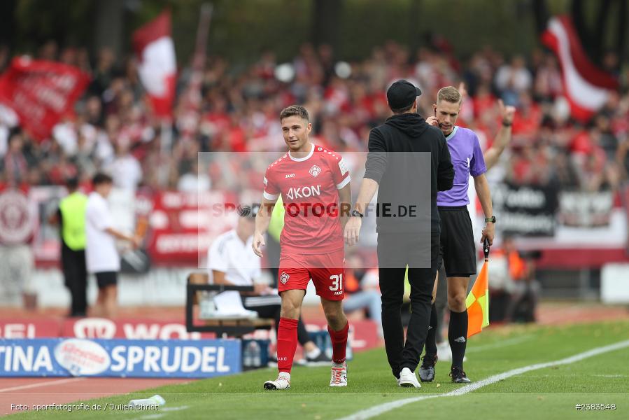 Sachs Stadion, Schweinfurt, 04.10.2023, sport, action, BFV, Saison 2023/2024, Fussball, 13. Spieltag, Regionalliga Bayern, FWK, FCS, FC Würzburger Kickers, 1. FC Schweinfurt 1905 - Bild-ID: 2383548