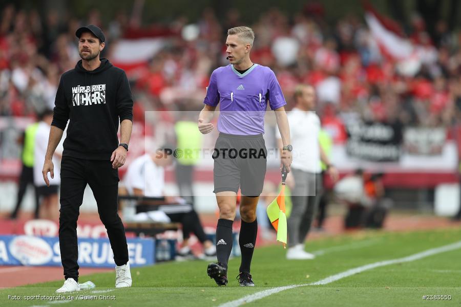 Sachs Stadion, Schweinfurt, 04.10.2023, sport, action, BFV, Saison 2023/2024, Fussball, 13. Spieltag, Regionalliga Bayern, FWK, FCS, FC Würzburger Kickers, 1. FC Schweinfurt 1905 - Bild-ID: 2383550