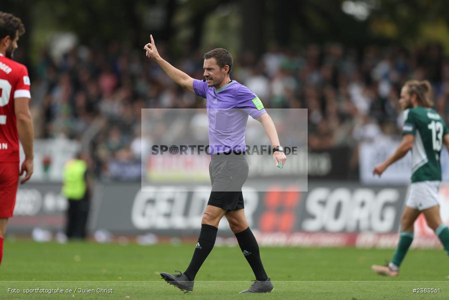 Sachs Stadion, Schweinfurt, 04.10.2023, sport, action, BFV, Saison 2023/2024, Fussball, 13. Spieltag, Regionalliga Bayern, FWK, FCS, FC Würzburger Kickers, 1. FC Schweinfurt 1905 - Bild-ID: 2383561