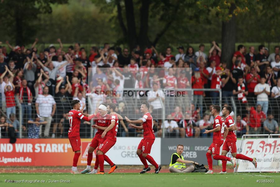 Sachs Stadion, Schweinfurt, 04.10.2023, sport, action, BFV, Saison 2023/2024, Fussball, 13. Spieltag, Regionalliga Bayern, FWK, FCS, FC Würzburger Kickers, 1. FC Schweinfurt 1905 - Bild-ID: 2383602