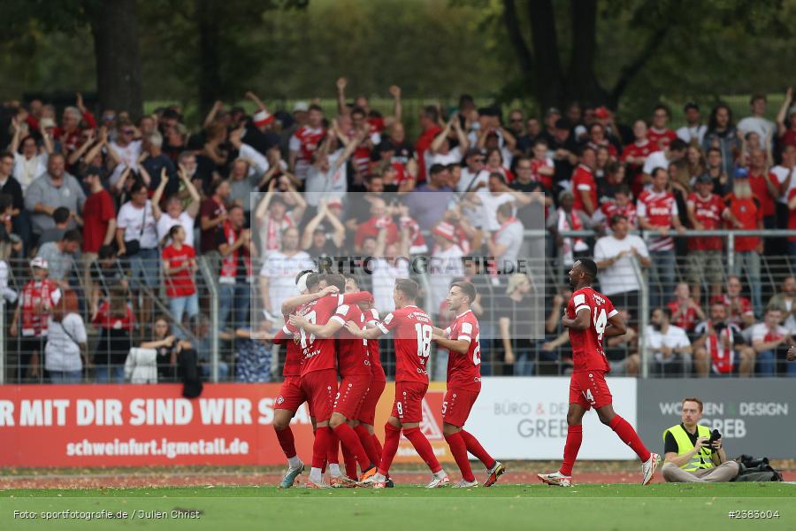 Sachs Stadion, Schweinfurt, 04.10.2023, sport, action, BFV, Saison 2023/2024, Fussball, 13. Spieltag, Regionalliga Bayern, FWK, FCS, FC Würzburger Kickers, 1. FC Schweinfurt 1905 - Bild-ID: 2383604