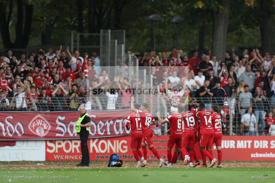 Sachs Stadion, Schweinfurt, 04.10.2023, sport, action, BFV, Saison 2023/2024, Fussball, 13. Spieltag, Regionalliga Bayern, FWK, FCS, FC Würzburger Kickers, 1. FC Schweinfurt 1905 - Bild-ID: 2383609
