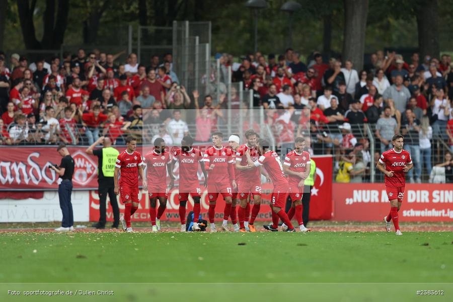 Sachs Stadion, Schweinfurt, 04.10.2023, sport, action, BFV, Saison 2023/2024, Fussball, 13. Spieltag, Regionalliga Bayern, FWK, FCS, FC Würzburger Kickers, 1. FC Schweinfurt 1905 - Bild-ID: 2383612