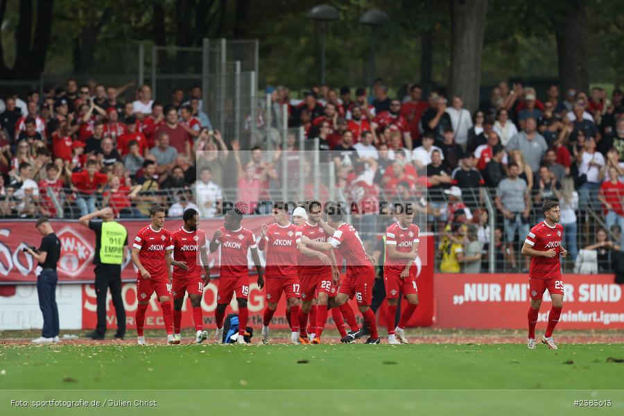 Sachs Stadion, Schweinfurt, 04.10.2023, sport, action, BFV, Saison 2023/2024, Fussball, 13. Spieltag, Regionalliga Bayern, FWK, FCS, FC Würzburger Kickers, 1. FC Schweinfurt 1905 - Bild-ID: 2383613