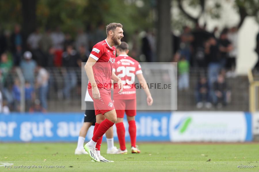 Sachs Stadion, Schweinfurt, 04.10.2023, sport, action, BFV, Saison 2023/2024, Fussball, 13. Spieltag, Regionalliga Bayern, FWK, FCS, FC Würzburger Kickers, 1. FC Schweinfurt 1905 - Bild-ID: 2383666