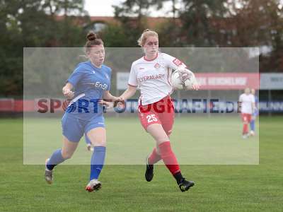 Fotos von FC Würzburger Kickers - Karlsruher SC auf sportfotografie.de