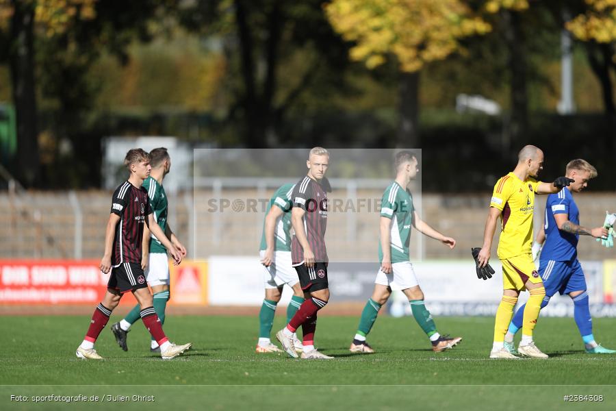 Sachs-Stadion, Schweinfurt, 15.10.2023, BFV, Fussball, sport, action, Saison 2023/2024, 15. Spieltag, Regionalliga Bayern, FCN, FCS, 1. FC Nürnberg II, 1. FC Schweinfurt 1905 - Bild-ID: 2384308