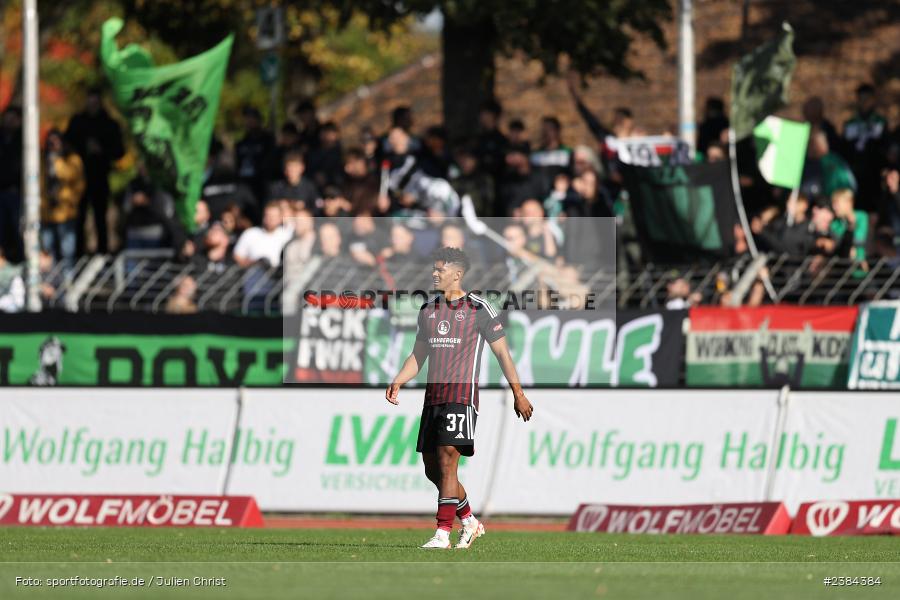Sachs-Stadion, Schweinfurt, 15.10.2023, BFV, Fussball, sport, action, Saison 2023/2024, 15. Spieltag, Regionalliga Bayern, FCN, FCS, 1. FC Nürnberg II, 1. FC Schweinfurt 1905 - Bild-ID: 2384384