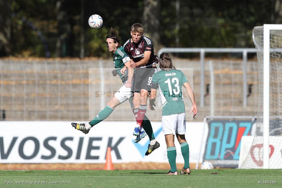 Sachs-Stadion, Schweinfurt, 15.10.2023, BFV, Fussball, sport, action, Saison 2023/2024, 15. Spieltag, Regionalliga Bayern, FCN, FCS, 1. FC Nürnberg II, 1. FC Schweinfurt 1905 - Bild-ID: 2384386