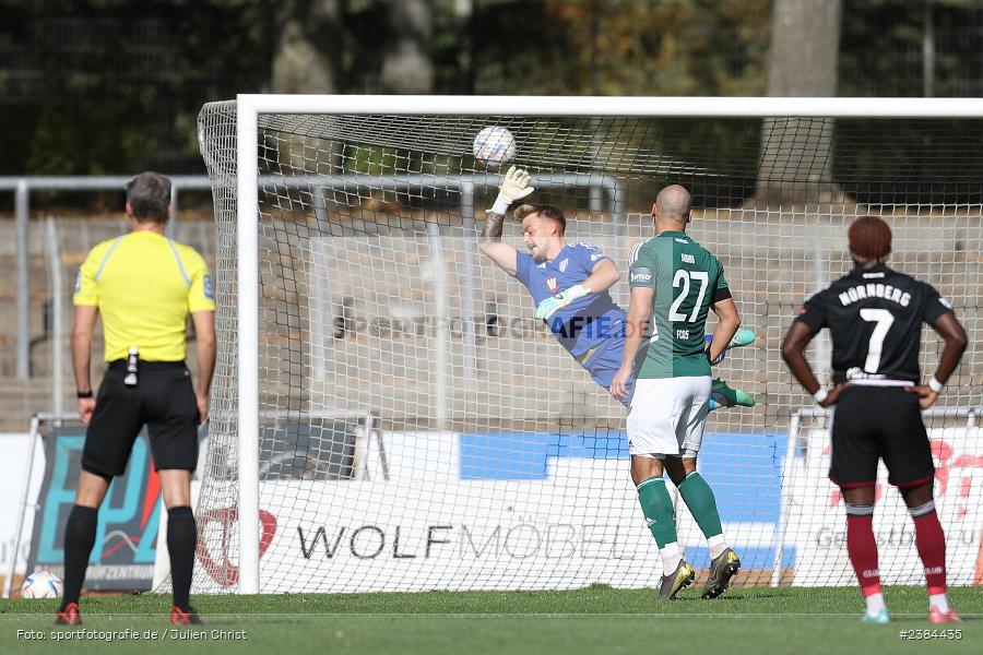 Sachs-Stadion, Schweinfurt, 15.10.2023, BFV, Fussball, sport, action, Saison 2023/2024, 15. Spieltag, Regionalliga Bayern, FCN, FCS, 1. FC Nürnberg II, 1. FC Schweinfurt 1905 - Bild-ID: 2384435