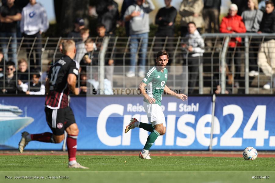 Sachs-Stadion, Schweinfurt, 15.10.2023, BFV, Fussball, sport, action, Saison 2023/2024, 15. Spieltag, Regionalliga Bayern, FCN, FCS, 1. FC Nürnberg II, 1. FC Schweinfurt 1905 - Bild-ID: 2384487