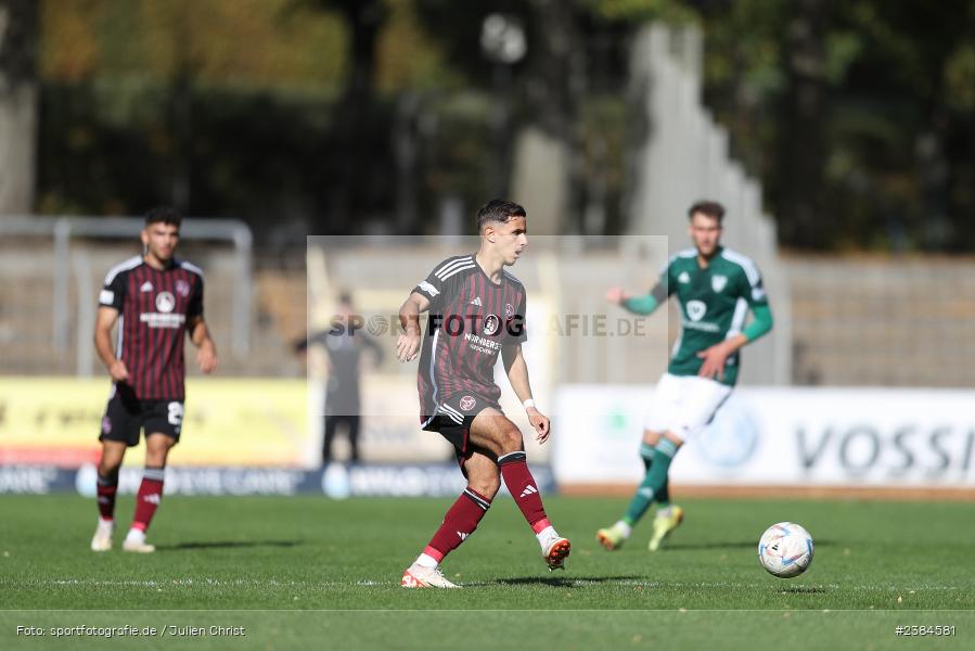 Sachs-Stadion, Schweinfurt, 15.10.2023, BFV, Fussball, sport, action, Saison 2023/2024, 15. Spieltag, Regionalliga Bayern, FCN, FCS, 1. FC Nürnberg II, 1. FC Schweinfurt 1905 - Bild-ID: 2384581 Sachs-Stadion, Schweinfurt, 15.10.2023, BFV, Fussball, sport, action, Saison 2023/2024, 15. Spieltag, Regionalliga Bayern, FCN, FCS, 1. FC Nürnberg II, 1. FC Schweinfurt 1905 - Bild-ID: 2384581