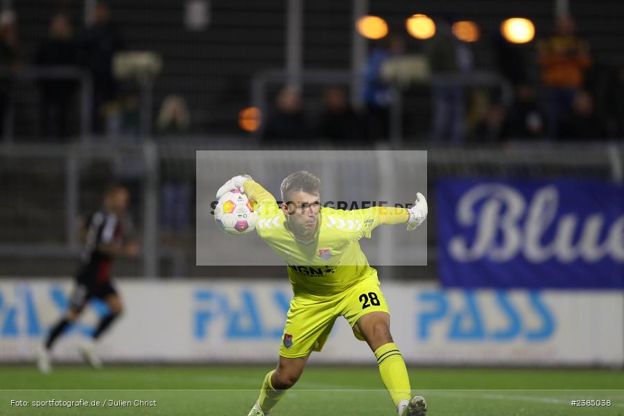 Stadion am Schönbusch, Aschaffenburg, 17.10.2023, BFV, Fussball, sport, action, Saison 2023/2024, 16. Spieltag, Regionalliga Bayern, AUB, SVA, TSV Aubstadt, SV Viktoria Aschaffenburg - Bild-ID: 2385038