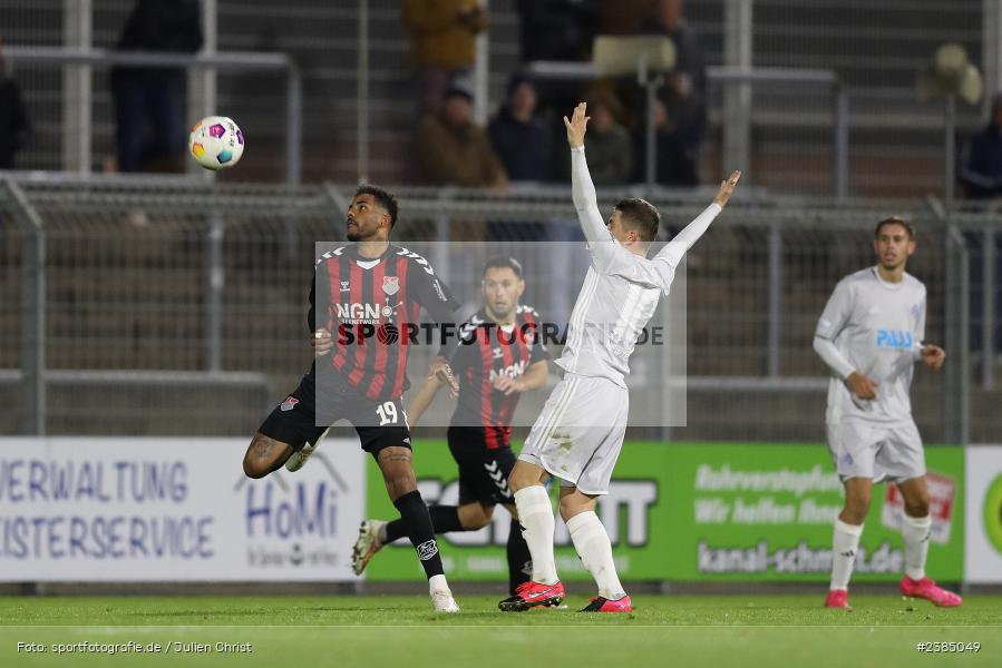 Stadion am Schönbusch, Aschaffenburg, 17.10.2023, BFV, Fussball, sport, action, Saison 2023/2024, 16. Spieltag, Regionalliga Bayern, AUB, SVA, TSV Aubstadt, SV Viktoria Aschaffenburg - Bild-ID: 2385049