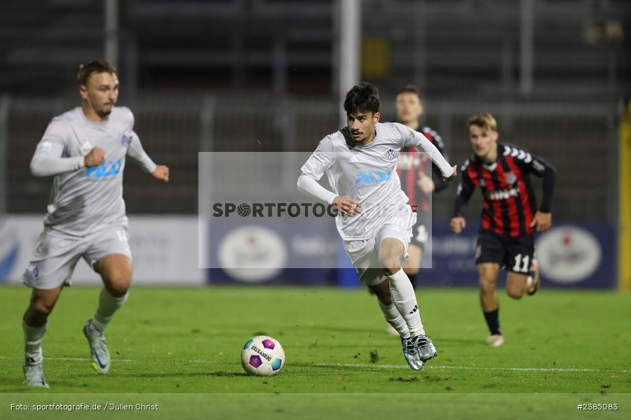 Stadion am Schönbusch, Aschaffenburg, 17.10.2023, BFV, Fussball, sport, action, Saison 2023/2024, 16. Spieltag, Regionalliga Bayern, AUB, SVA, TSV Aubstadt, SV Viktoria Aschaffenburg - Bild-ID: 2385083