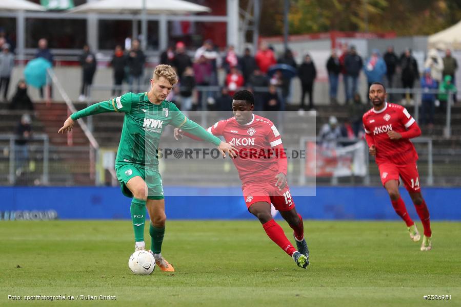 AKON Arena, Würzburg, 04.11.2023, BFV, Fussball, sport, action, Saison 2023/2024, Regionalliga Bayern, 19. Spieltag, FCA, FWK, FC Augsburg II, FC Würzburger Kickers - Bild-ID: 2386951