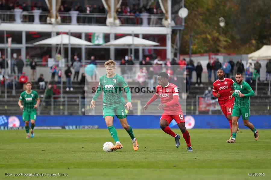 AKON Arena, Würzburg, 04.11.2023, BFV, Fussball, sport, action, Saison 2023/2024, Regionalliga Bayern, 19. Spieltag, FCA, FWK, FC Augsburg II, FC Würzburger Kickers - Bild-ID: 2386952
