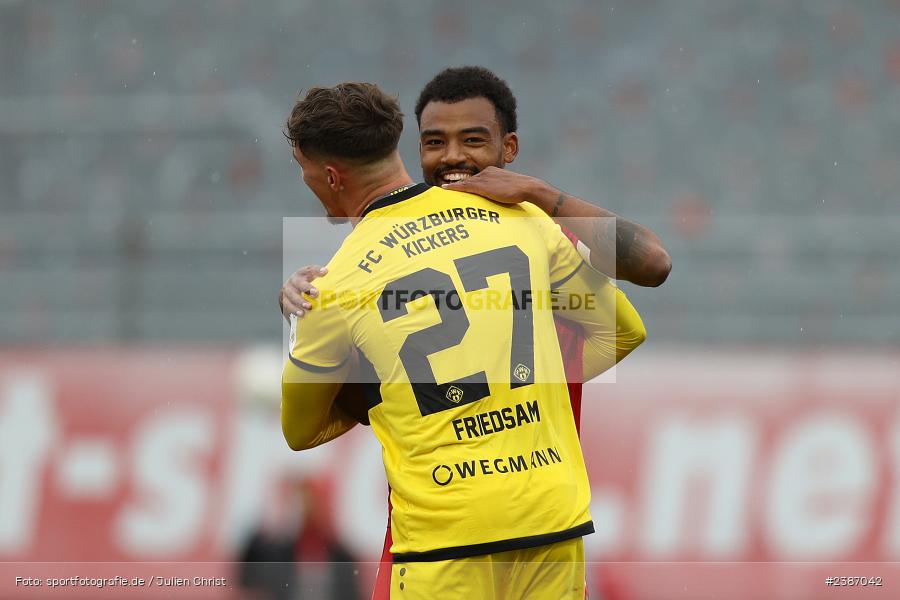 AKON Arena, Würzburg, 04.11.2023, BFV, Fussball, sport, action, Saison 2023/2024, Regionalliga Bayern, 19. Spieltag, FCA, FWK, FC Augsburg II, FC Würzburger Kickers - Bild-ID: 2387042