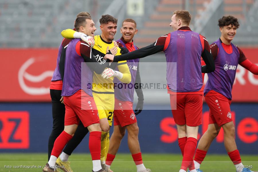 AKON Arena, Würzburg, 04.11.2023, BFV, Fussball, sport, action, Saison 2023/2024, Regionalliga Bayern, 19. Spieltag, FCA, FWK, FC Augsburg II, FC Würzburger Kickers - Bild-ID: 2387045