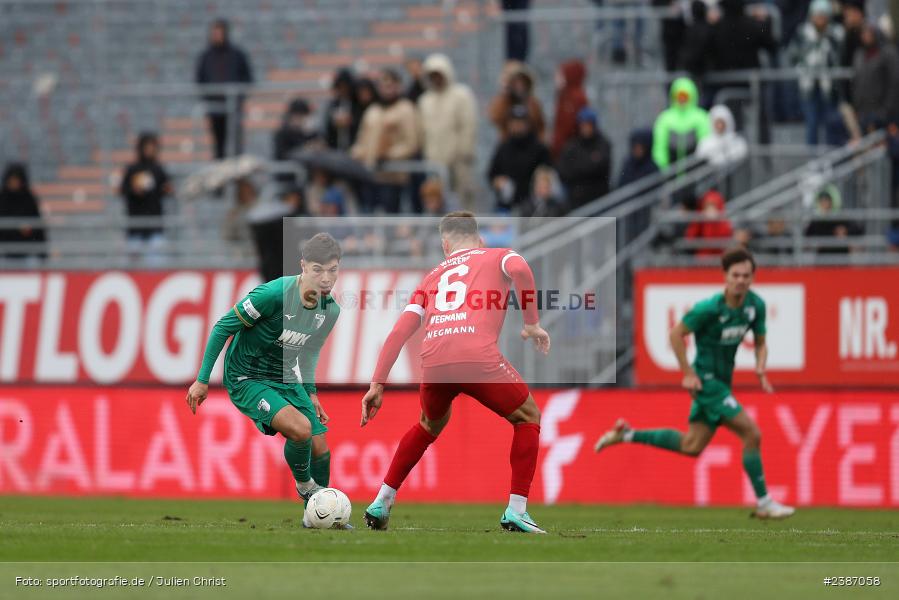 AKON Arena, Würzburg, 04.11.2023, BFV, Fussball, sport, action, Saison 2023/2024, Regionalliga Bayern, 19. Spieltag, FCA, FWK, FC Augsburg II, FC Würzburger Kickers - Bild-ID: 2387058