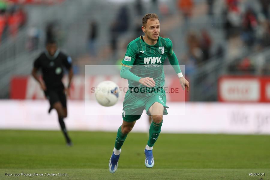 AKON Arena, Würzburg, 04.11.2023, BFV, Fussball, sport, action, Saison 2023/2024, Regionalliga Bayern, 19. Spieltag, FCA, FWK, FC Augsburg II, FC Würzburger Kickers - Bild-ID: 2387101