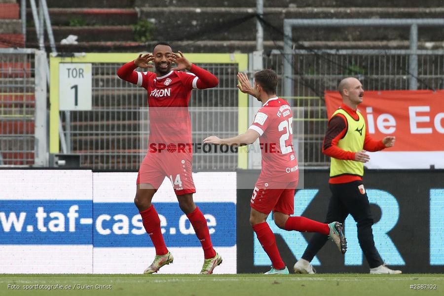 AKON Arena, Würzburg, 04.11.2023, BFV, Fussball, sport, action, Saison 2023/2024, Regionalliga Bayern, 19. Spieltag, FCA, FWK, FC Augsburg II, FC Würzburger Kickers - Bild-ID: 2387102