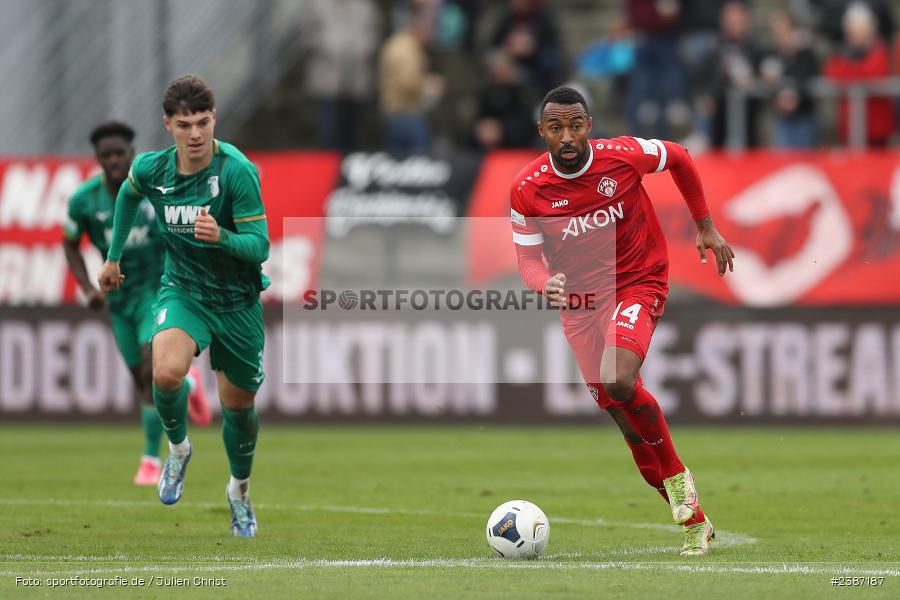 AKON Arena, Würzburg, 04.11.2023, BFV, Fussball, sport, action, Saison 2023/2024, Regionalliga Bayern, 19. Spieltag, FCA, FWK, FC Augsburg II, FC Würzburger Kickers - Bild-ID: 2387187