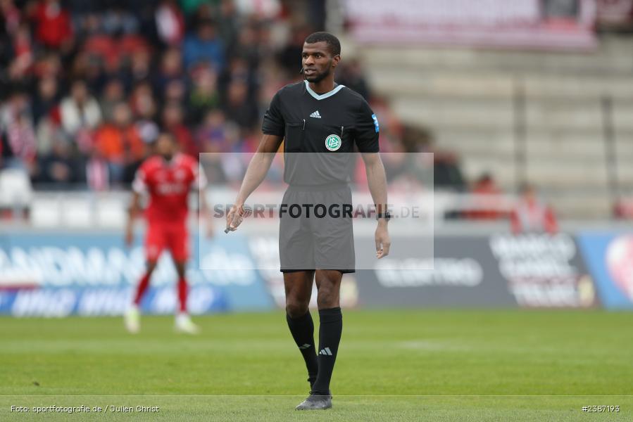 AKON Arena, Würzburg, 04.11.2023, BFV, Fussball, sport, action, Saison 2023/2024, Regionalliga Bayern, 19. Spieltag, FCA, FWK, FC Augsburg II, FC Würzburger Kickers - Bild-ID: 2387193