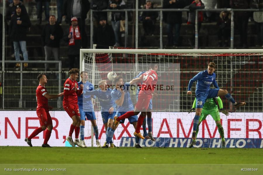 sport, action, Würzburg, Saison 2023/2024, Regionalliga Bayern, Fussball, FWK, FVI, FV Illertissen, FC Würzburger Kickers, BFV, AKON Arena, 21. Spieltag, 17.11.2023 - Bild-ID: 2388369