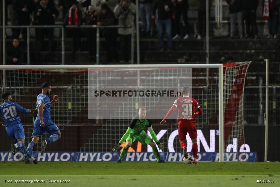 sport, action, Würzburg, Saison 2023/2024, Regionalliga Bayern, Fussball, FWK, FVI, FV Illertissen, FC Würzburger Kickers, BFV, AKON Arena, 21. Spieltag, 17.11.2023 - Bild-ID: 2388533