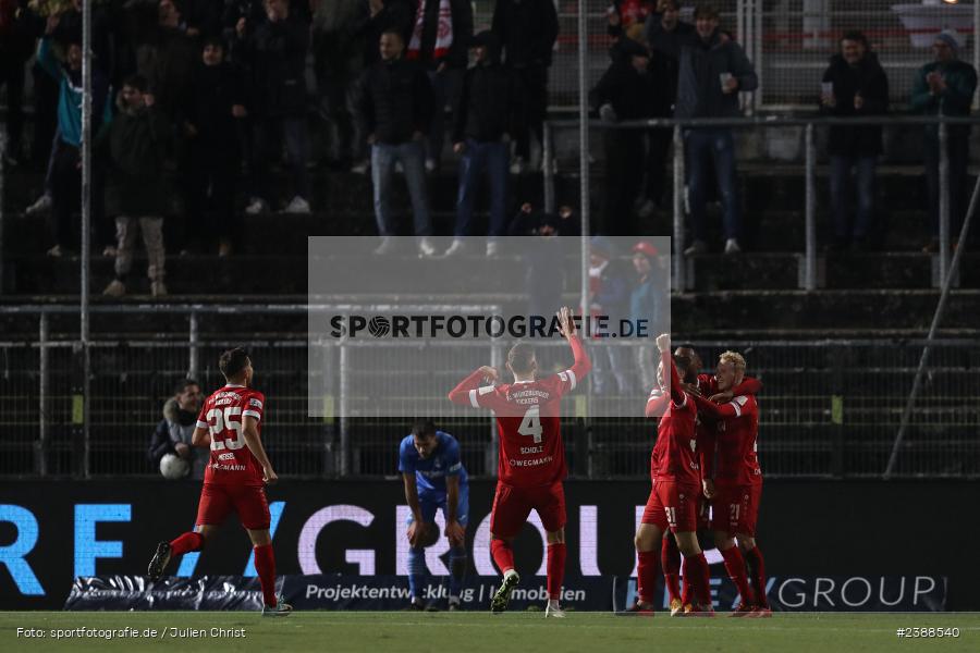 sport, action, Würzburg, Saison 2023/2024, Regionalliga Bayern, Fussball, FWK, FVI, FV Illertissen, FC Würzburger Kickers, BFV, AKON Arena, 21. Spieltag, 17.11.2023 - Bild-ID: 2388540