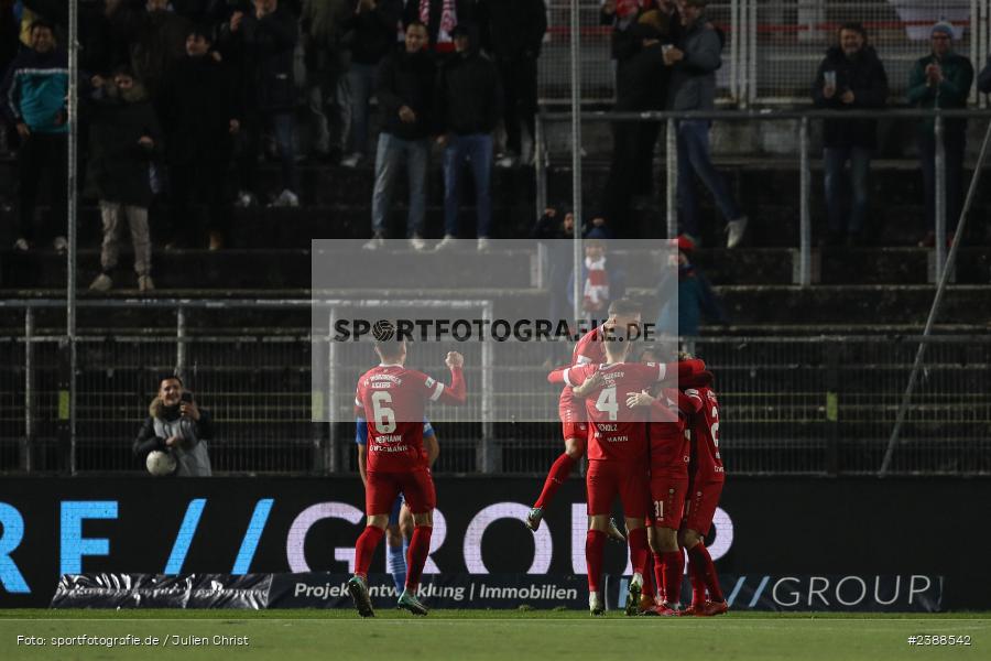 sport, action, Würzburg, Saison 2023/2024, Regionalliga Bayern, Fussball, FWK, FVI, FV Illertissen, FC Würzburger Kickers, BFV, AKON Arena, 21. Spieltag, 17.11.2023 - Bild-ID: 2388542