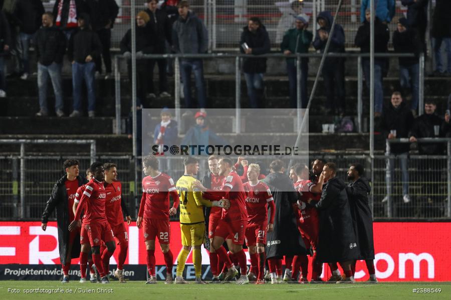 sport, action, Würzburg, Saison 2023/2024, Regionalliga Bayern, Fussball, FWK, FVI, FV Illertissen, FC Würzburger Kickers, BFV, AKON Arena, 21. Spieltag, 17.11.2023 - Bild-ID: 2388549