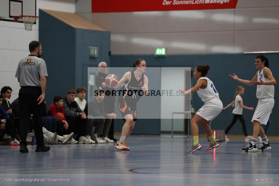 Hans-Wilhelm-Renkhoff-Halle, Marktheidenfeld, 16.12.2023, RLS, sport, action, Saison 2023/2024, Basketball, Regionalliga Damen HR-Nord, DJK, TVM, DJK Neustadt an der Waldnaab, TV Marktheidenfeld - Bild-ID: 2390372